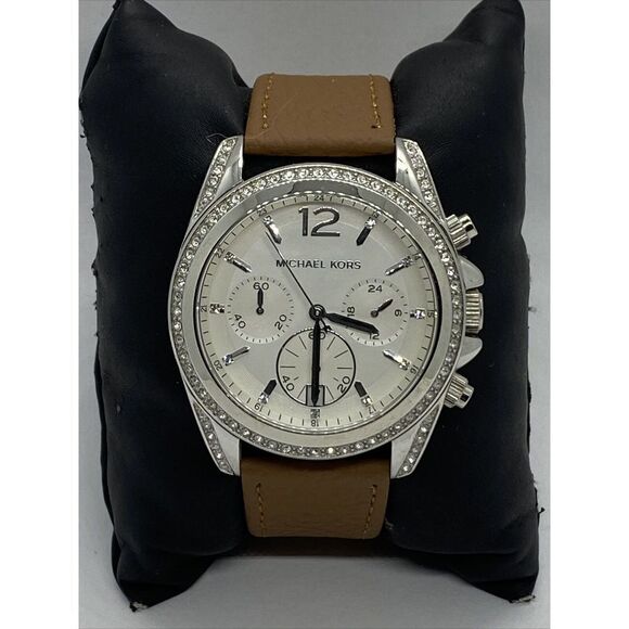 Michael Kors Pressley MK5834 Womens Brown Leather Analog Dial Quartz Watch EY301 - Picture 1 of 12